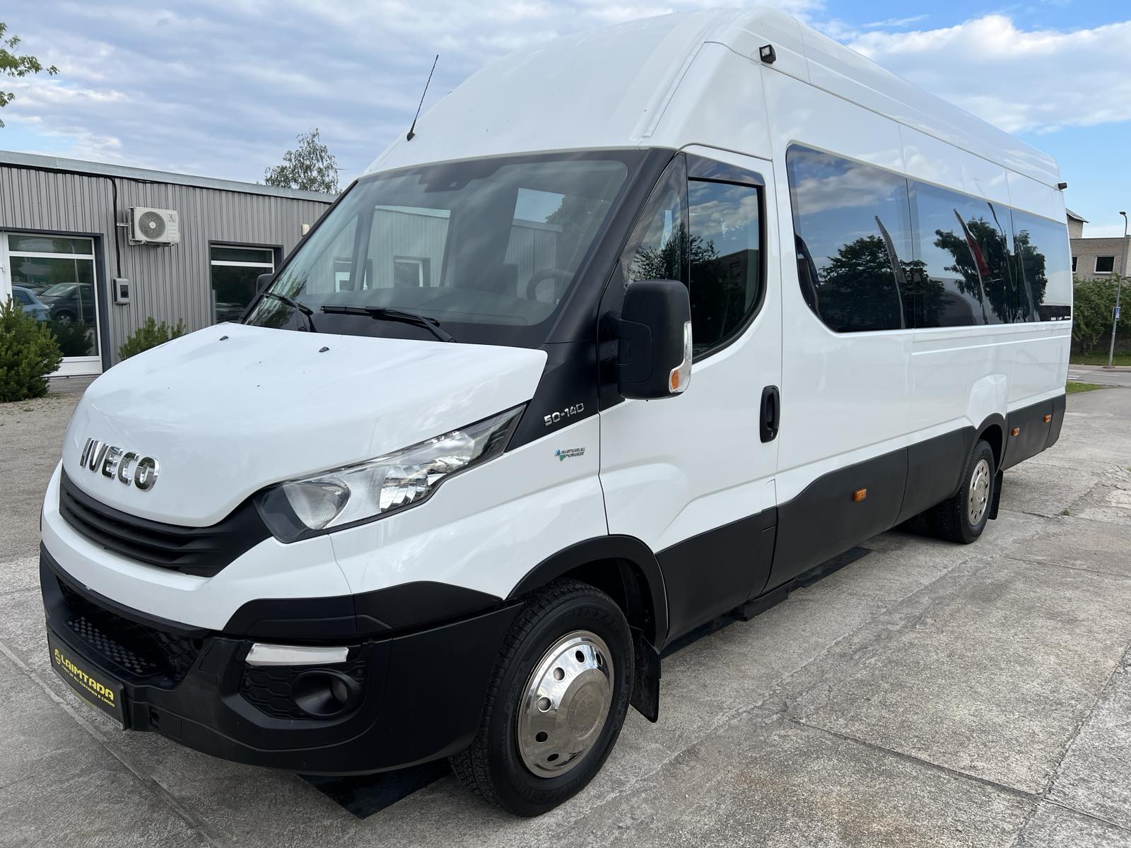 Iveco Daily, keleivinis mikroautobusas
