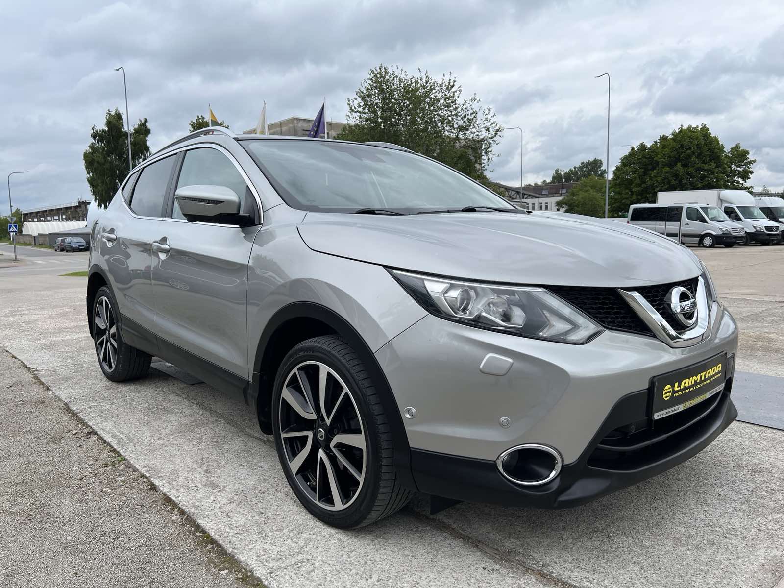 Nissan Qashqai, 1.2 l., visureigis / krosoveris