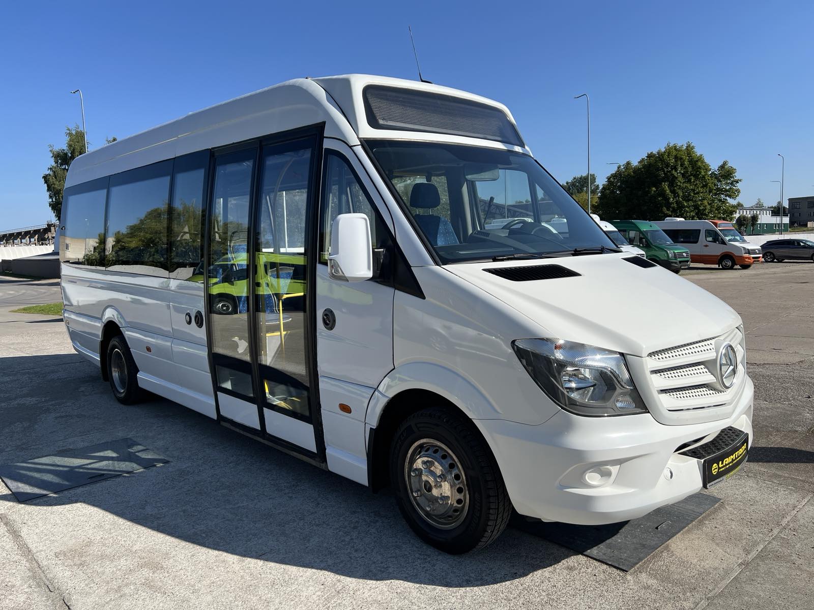 Mercedes-Benz Sprinter, keleivinis mikroautobusas