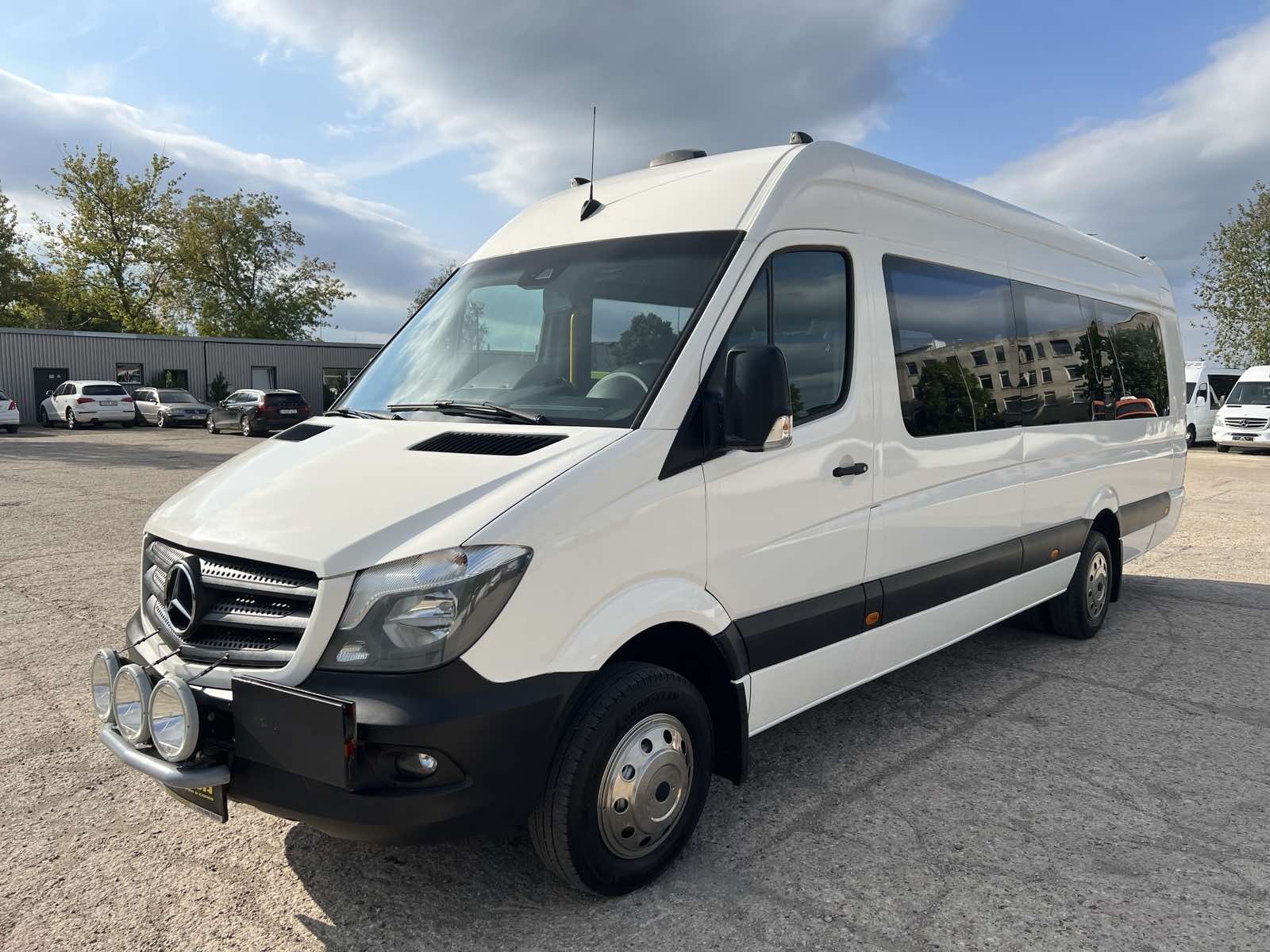 Mercedes-Benz Sprinter, keleivinis mikroautobusas
