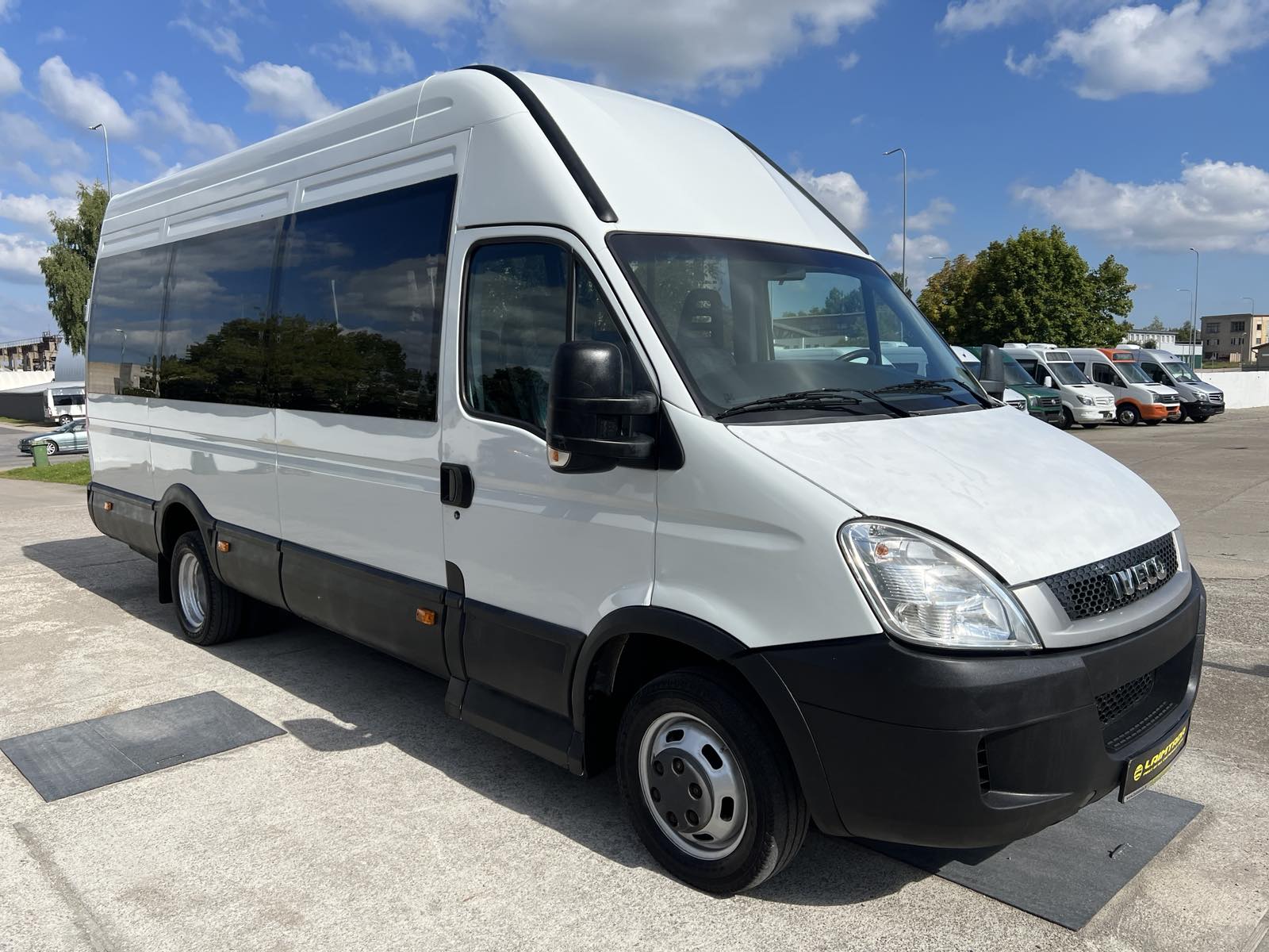 Iveco Daily, keleivinis mikroautobusas