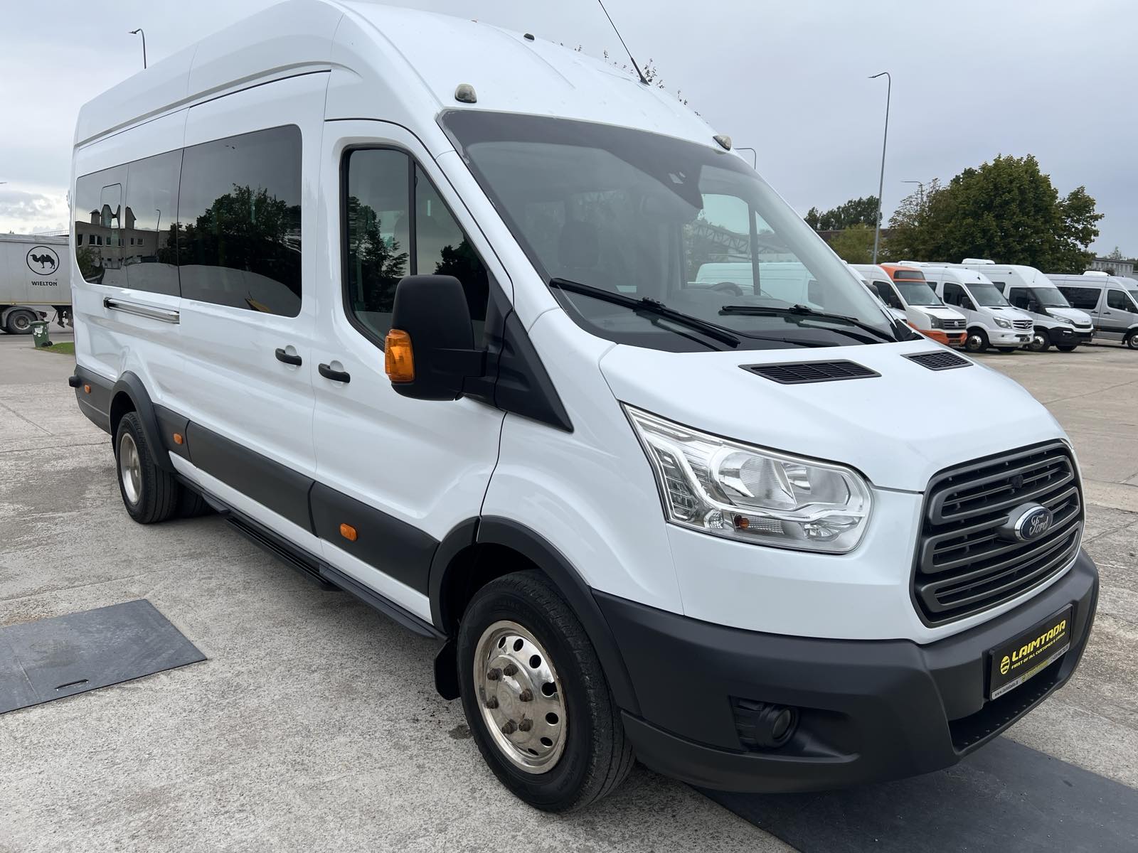 Ford Transit, keleivinis mikroautobusas