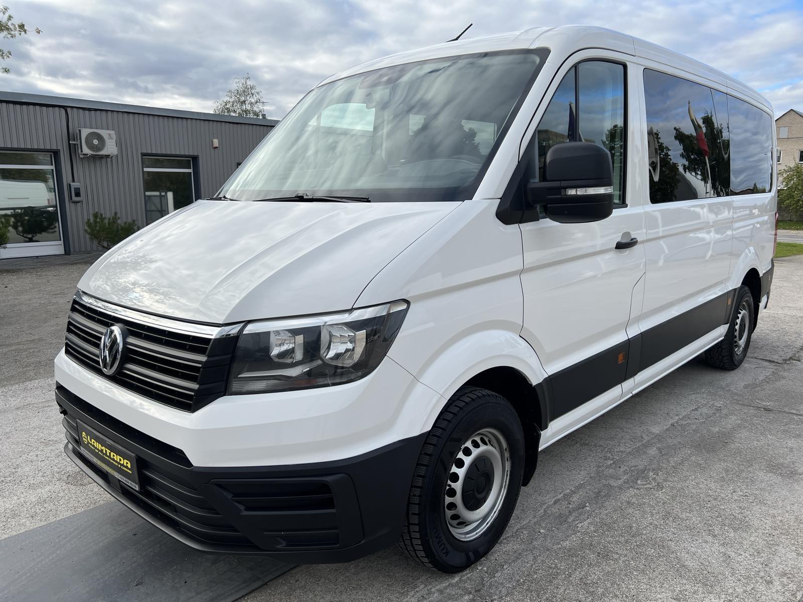 Volkswagen Crafter, keleivinis mikroautobusas
