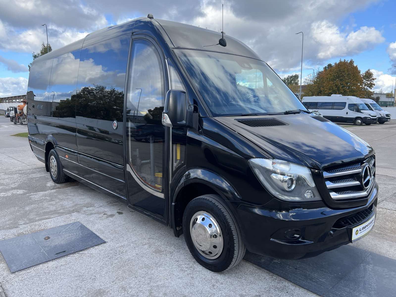 Mercedes-Benz Sprinter, keleivinis mikroautobusas