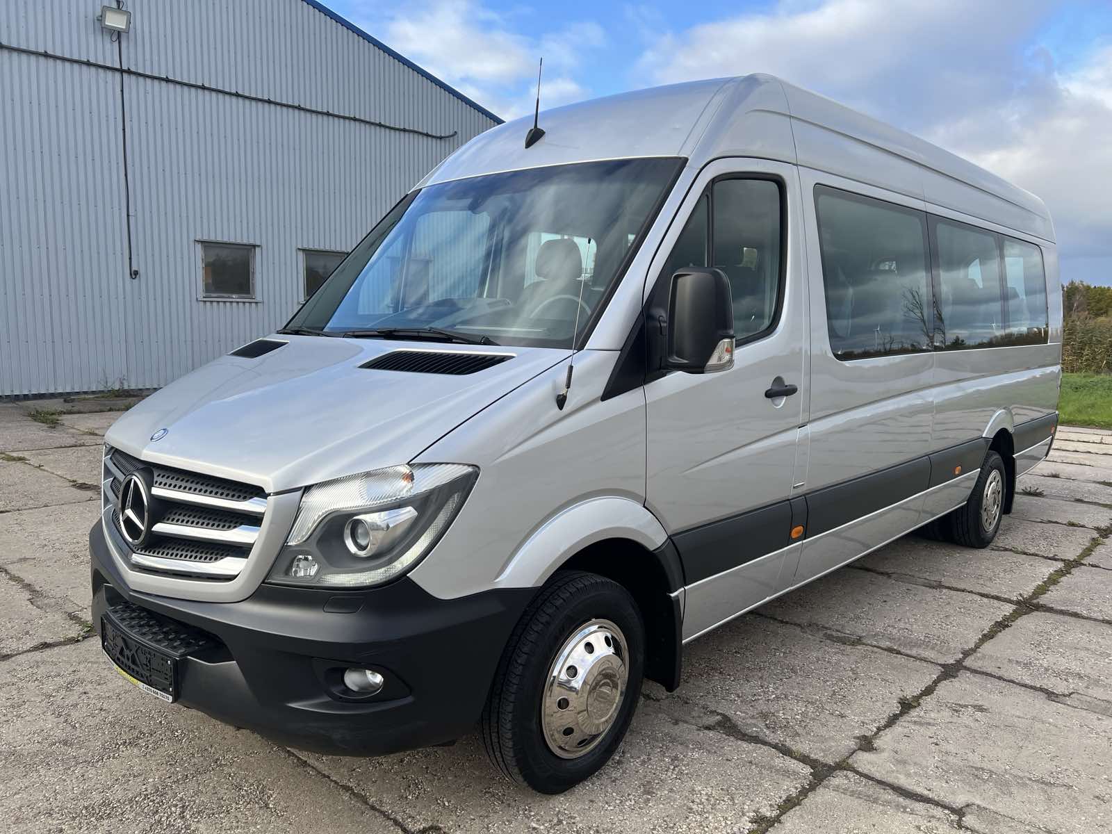 Mercedes-Benz Sprinter, keleivinis mikroautobusas