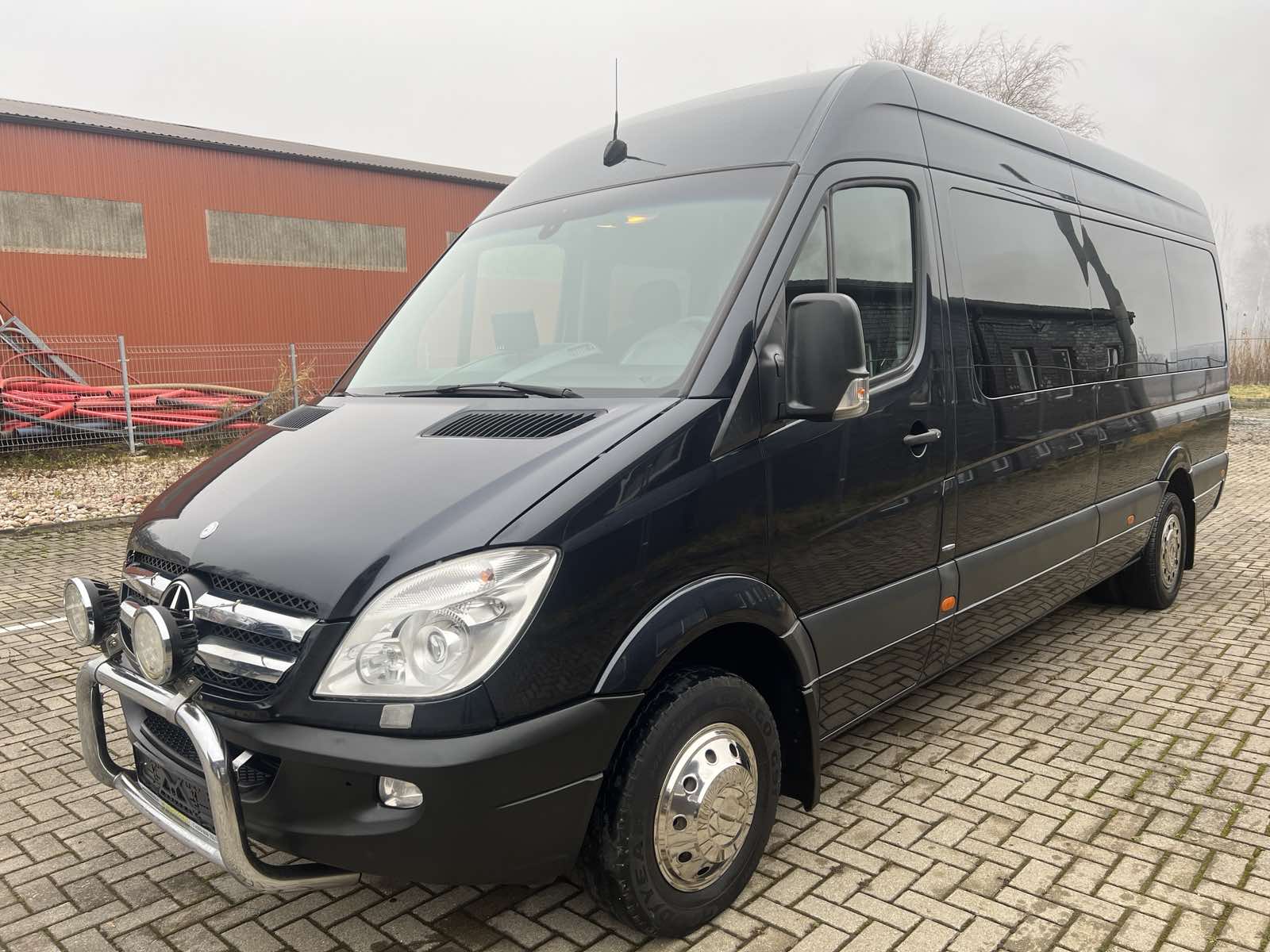 Mercedes-Benz Sprinter, keleivinis mikroautobusas