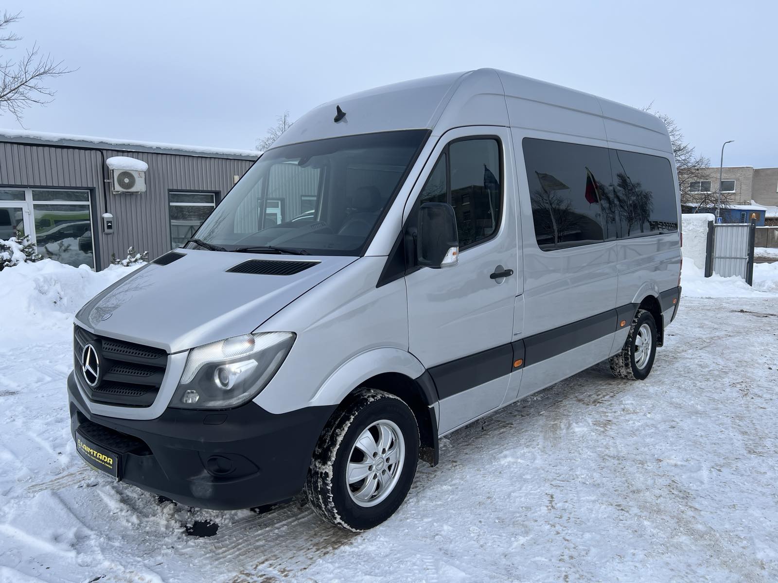 Mercedes-Benz Sprinter, keleivinis mikroautobusas