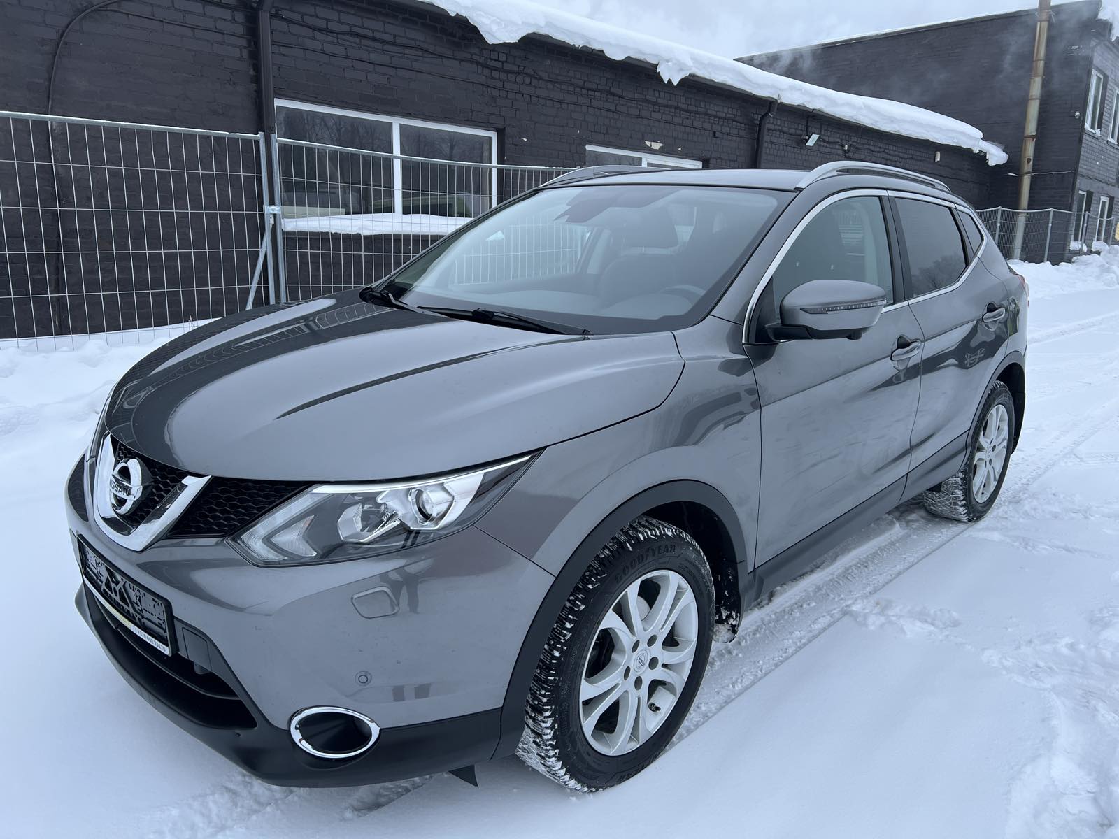 Nissan Qashqai, 1.2 l., visureigis / krosoveris